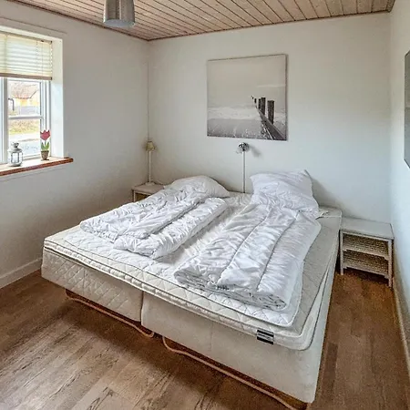 3 Bedroom Awesome In Ferienhaus *