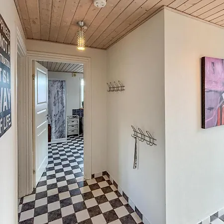 3 Bedroom Awesome In Ferienhaus